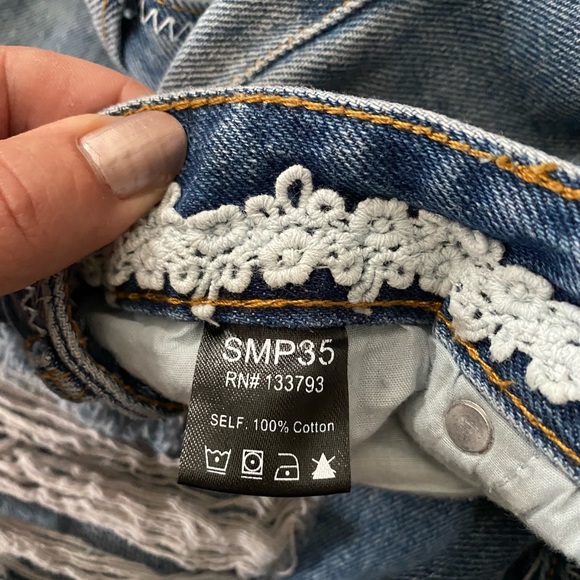 Vici P.O.L premium denim medium wash distressed raw hem jeans size small - Picture 10 of 16